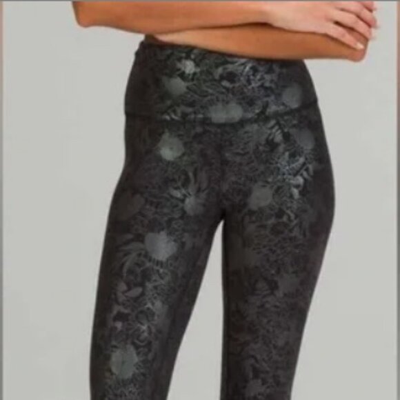 NWOT Lululemon Wunder Train High-Rise Tight 25" *Foil Logo Flourish Black, 6 - Picture 2 of 4